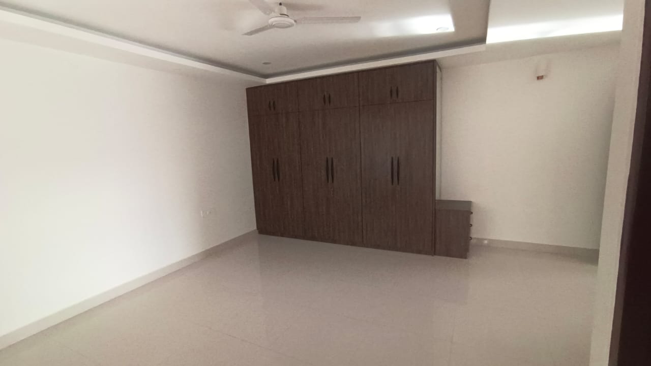 Semi Furnished 3bhk in GS Road, Lachit Nagar, Guwahati, Assam, India for Rent